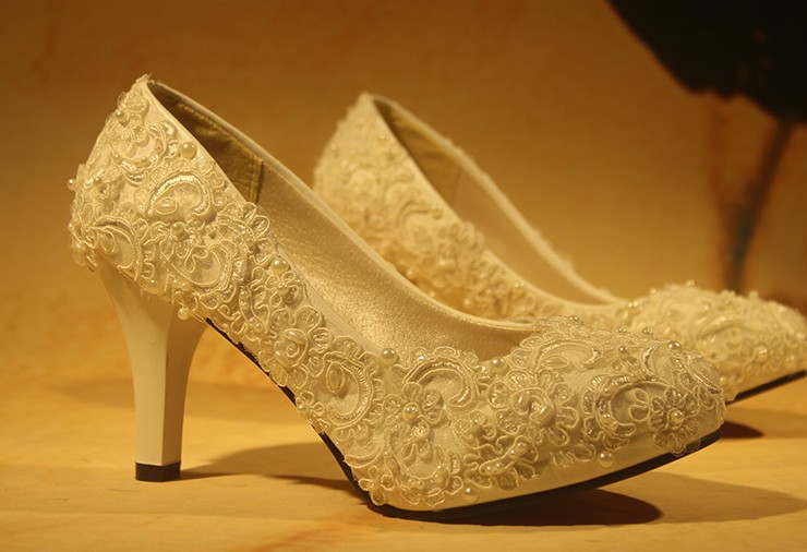 Resplendent Bridal Shoes for Stunning Brides