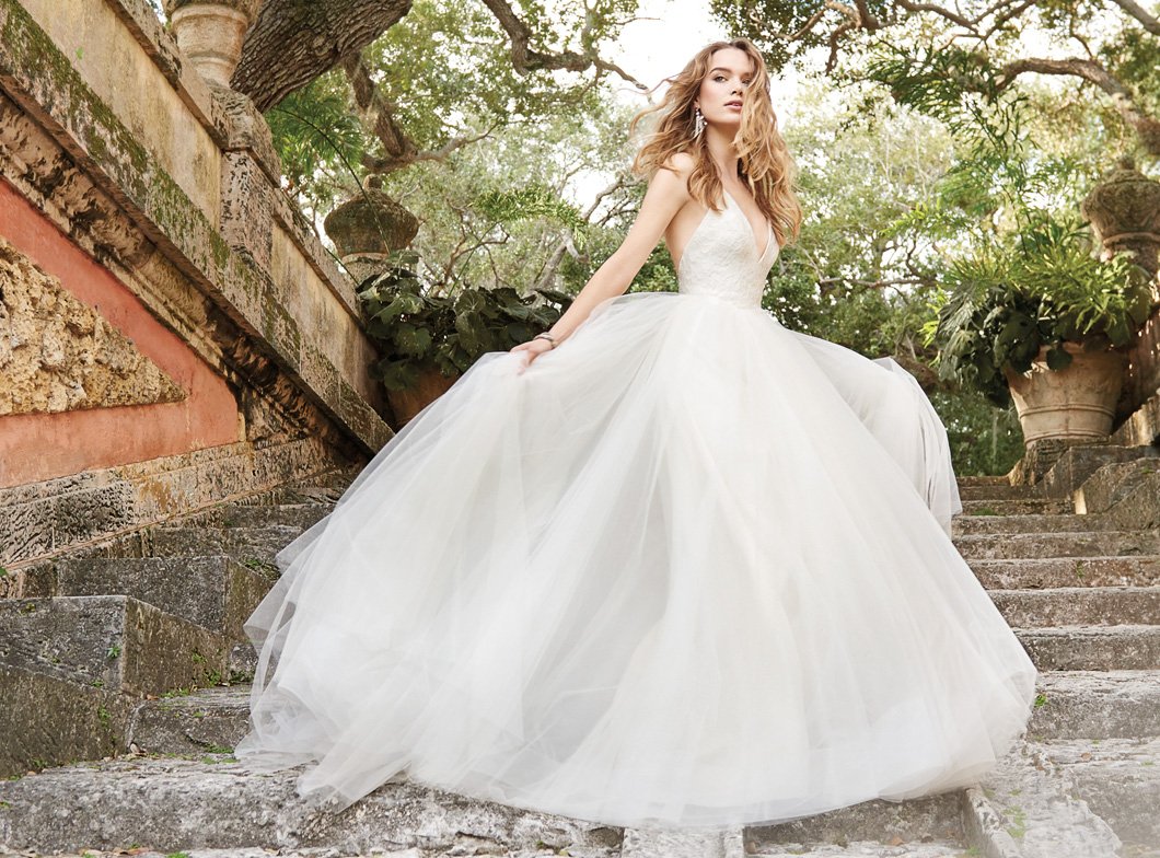 Sensational Spring Wedding Dresses for Lovely Bride