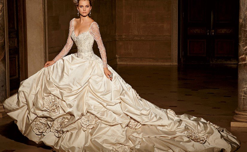 Make Fairytale Wedding by Choosing Princess Wedding Dresses