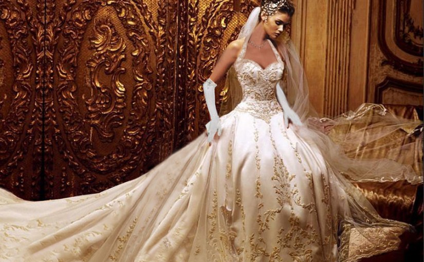 Look Gorgeous with Long Wedding Dresses