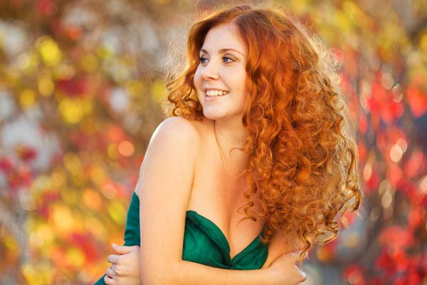 Splendid Curly Homecoming Hairstyles for charming Look