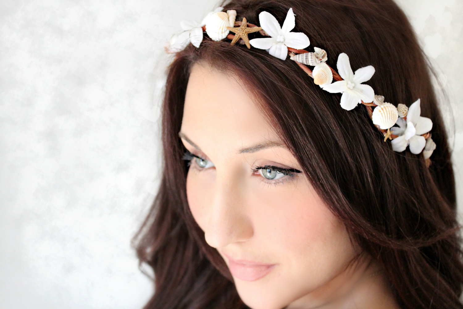 Stupendously Chic Bridal Hair Accessories for Perfect Styling