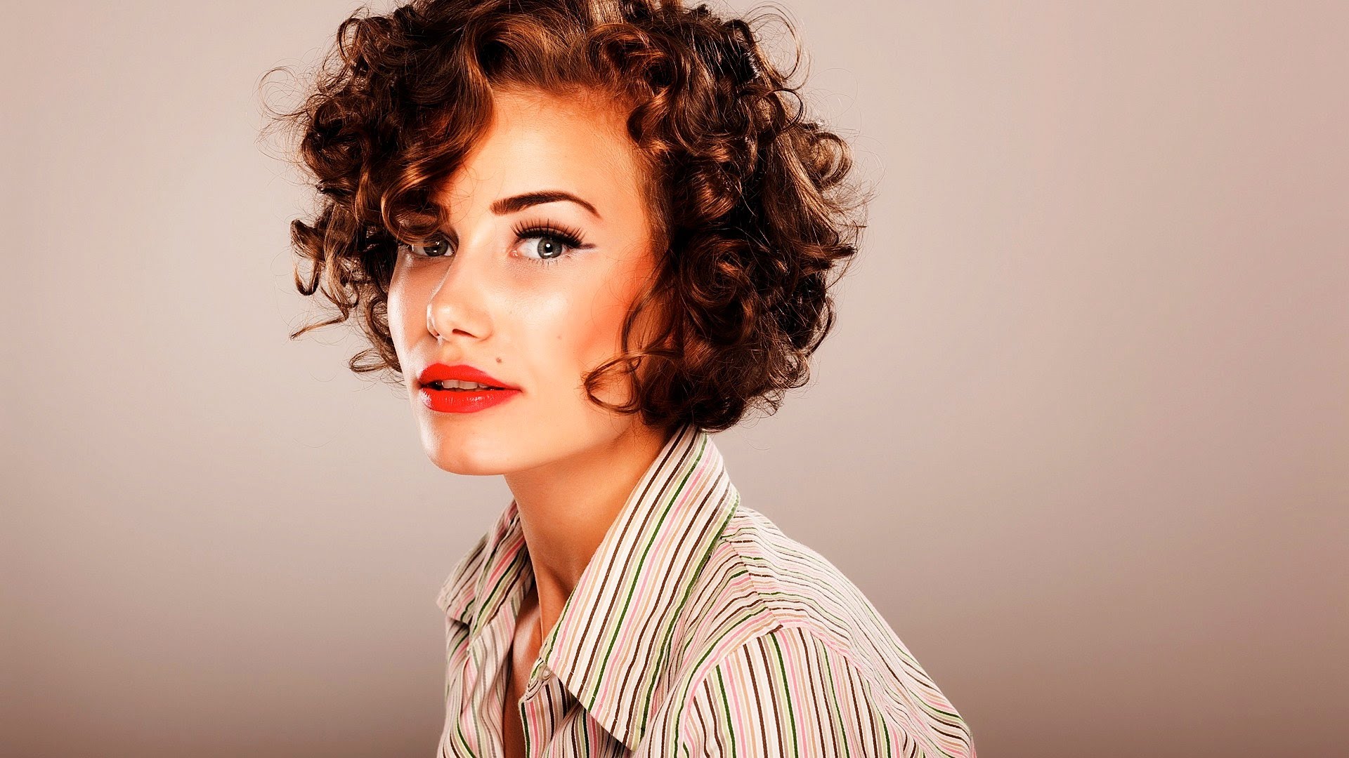 Marvelous Looking Short Hairstyles for Curly Hair